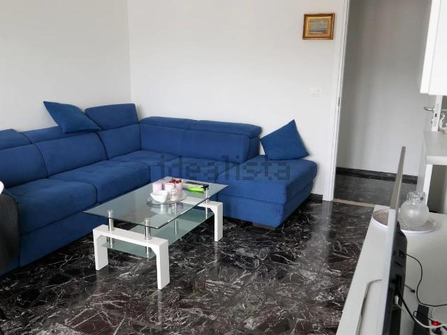 Appartamento in vendita a Vallecrosia, Liguria