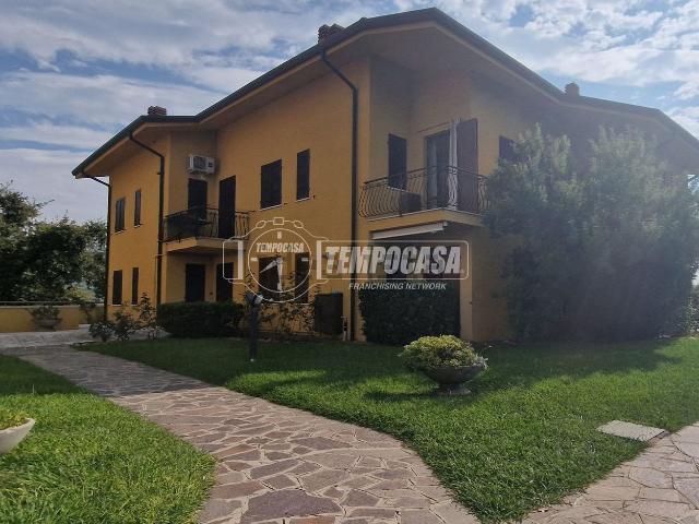 Appartamento in vendita a Bardolino, Veneto