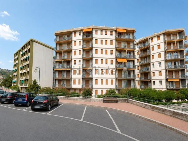 Appartamento in vendita a Vallecrosia, Liguria