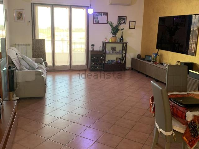 Appartamento in vendita a Area Produttiva, Pomezia