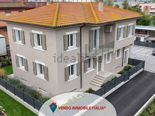 Appartamento in vendita a Piccarello, Latina