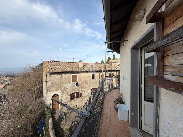 Appartamento in vendita a Viterbo, Lazio