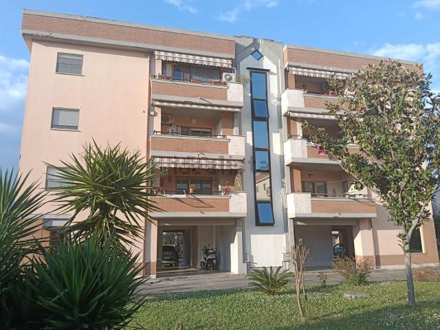 Appartamento in vendita a Latina Scalo, Latina