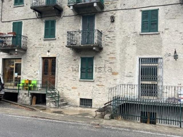 Appartamento in vendita a Spriana, Lombardia