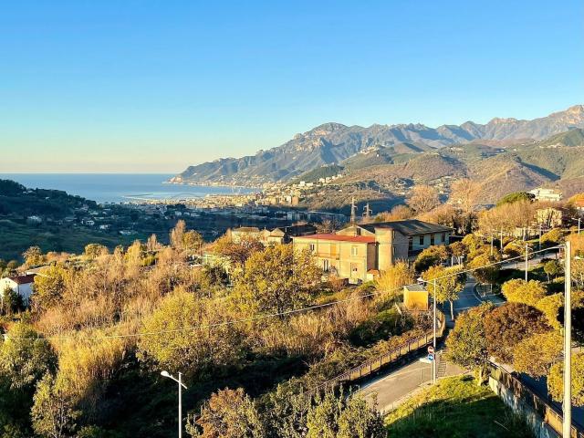 Appartamento in vendita a Salerno, Campania