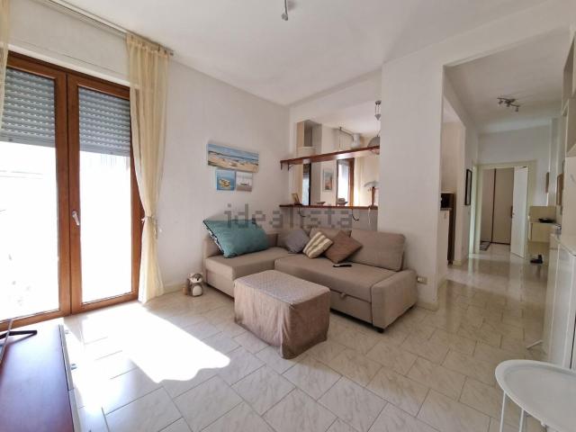 Appartamento in vendita a Marina di Carrara, Carrara