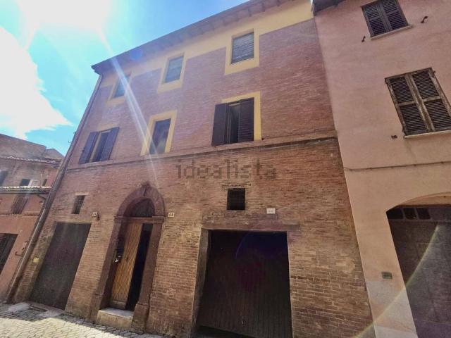 Appartamento in vendita a Centro, Marche