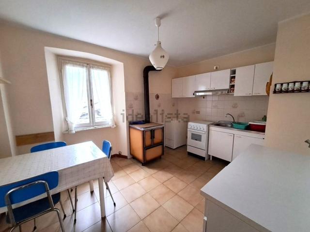 Appartamento in vendita a Lanzada, Lombardia