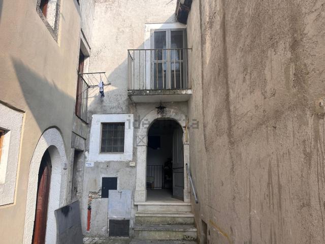 Appartamento in vendita a Barrea, Abruzzo