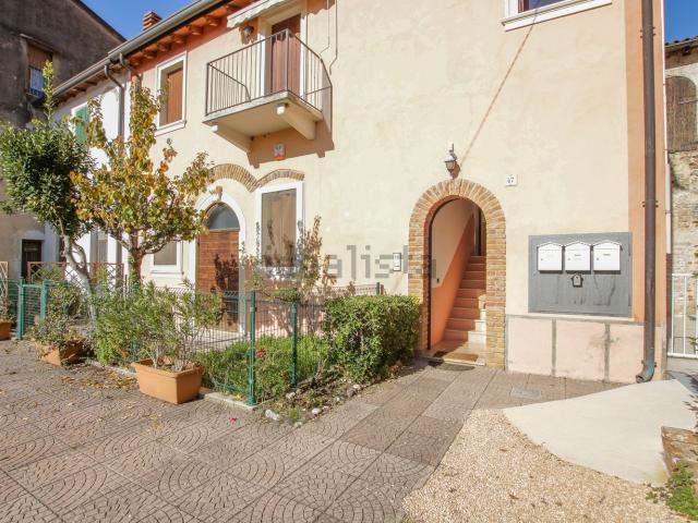 Appartamento in vendita a Sud, Brenzone
