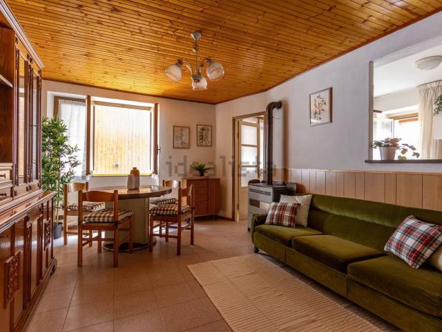 Appartamento in vendita a Alta Valle Intelvi, Scaria