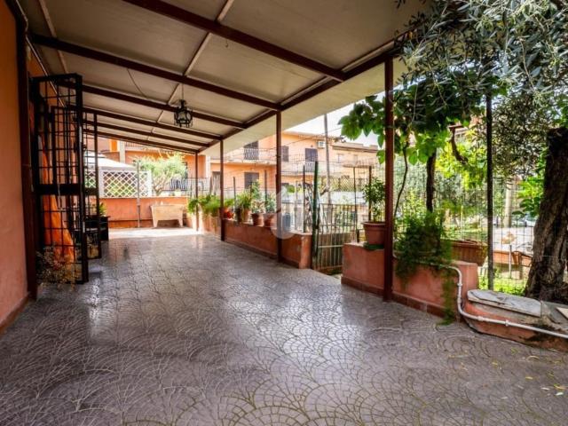 Appartamento in vendita a Tor Lupara, Roma Capitale