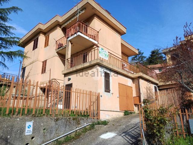 Appartamento in vendita a Savignone, Liguria