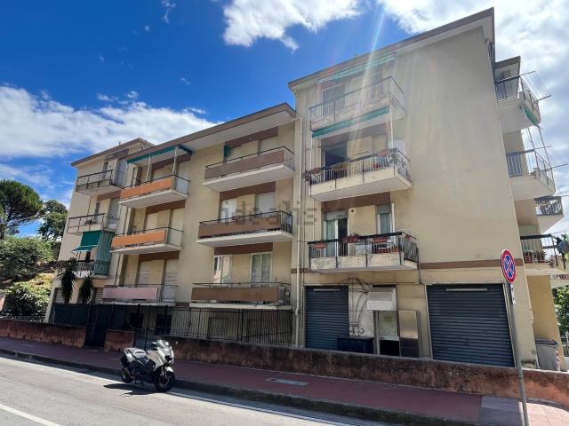 Appartamento in vendita a Valloria, Albisola Capo