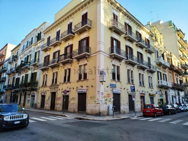 Appartamento in vendita a Madonnella, Bari