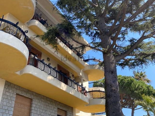 Appartamento in vendita a Bordighera, Liguria