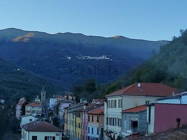 Appartamento in vendita a Prelà, Liguria