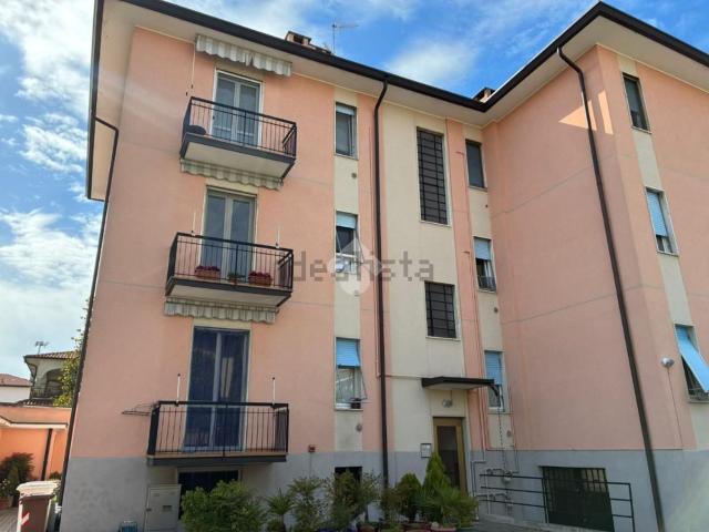 Appartamento in vendita a Corbetta, Lombardia