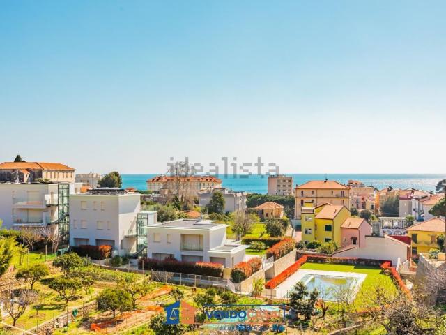 Appartamento in vendita a Spotorno, Liguria