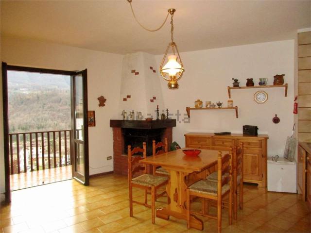 Appartamento in vendita a Sant'omobono Imagna, Lombardia