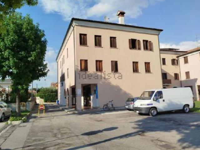 Appartamento in vendita a Loria, Treviso