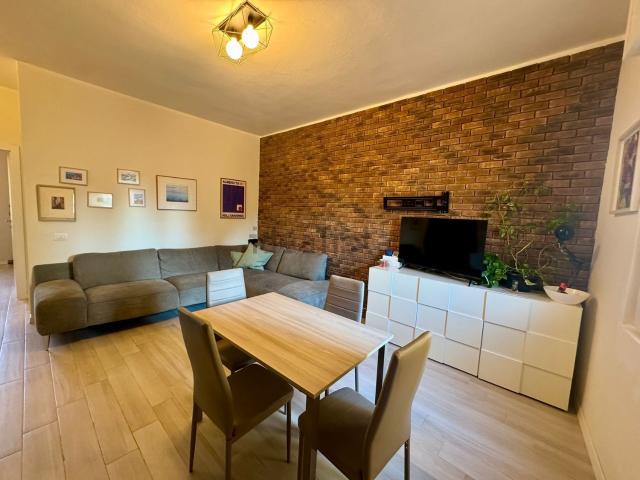 Appartamento in vendita a Pavia, Lombardia