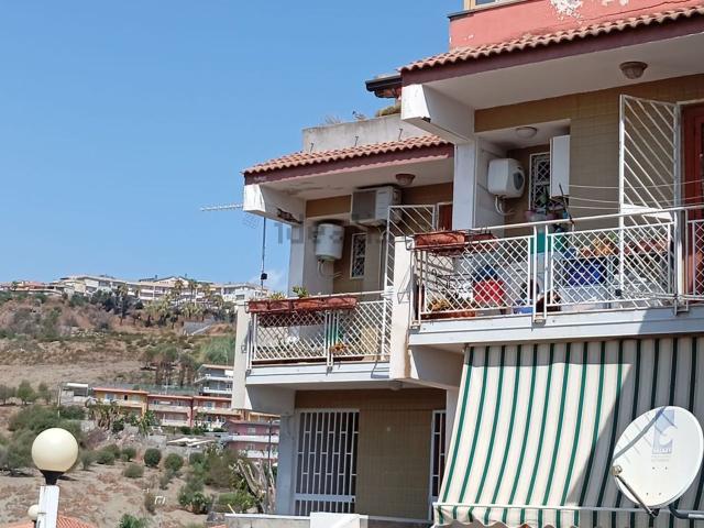 Appartamento in vendita a Aci Castello, Catania