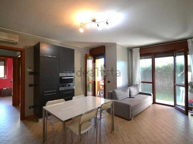 Appartamento in vendita a Sedriano, Lombardia
