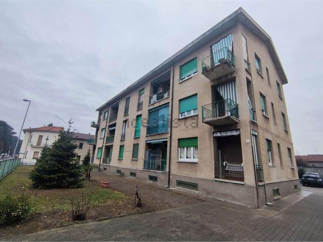 Appartamento in vendita a Solaro, Lombardia