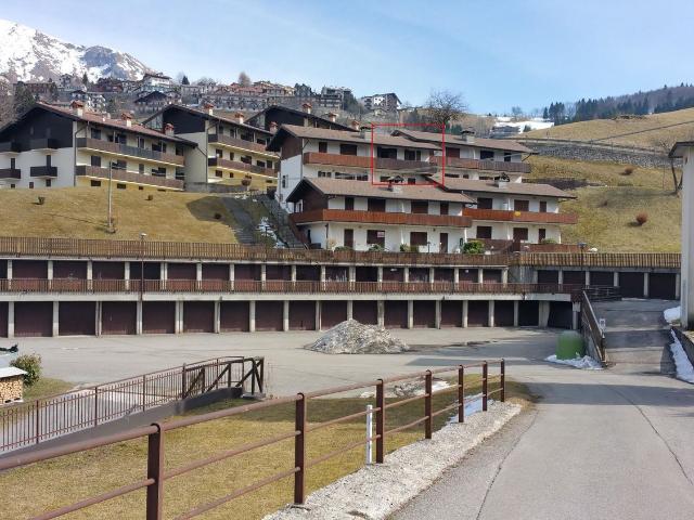 Appartamento in vendita a Comunità Montana della Valle Brembana, Zambla Bassa