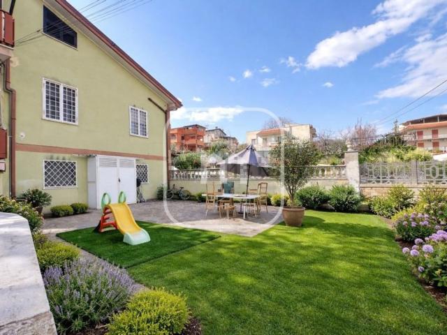 Appartamento in vendita a Valle Castiglione, Roma Capitale
