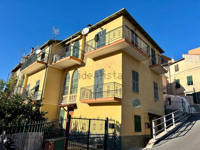 Appartamento in vendita a Tovo San Giacomo, Liguria