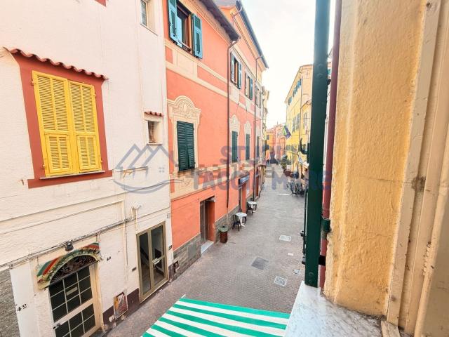 Appartamento in vendita a Riva Ligure, Provincia di Imperia