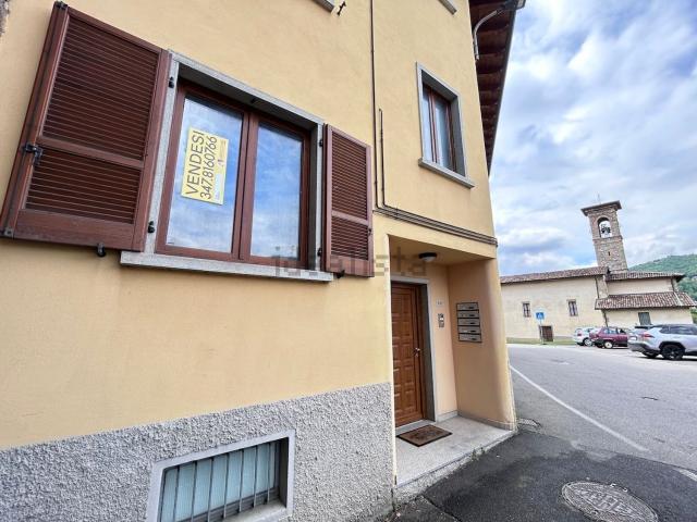 Appartamento in vendita a Peia, Lombardia