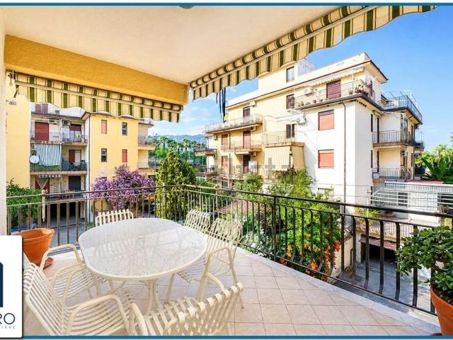 Appartamento in vendita a Chianchitta, Giardini Naxos