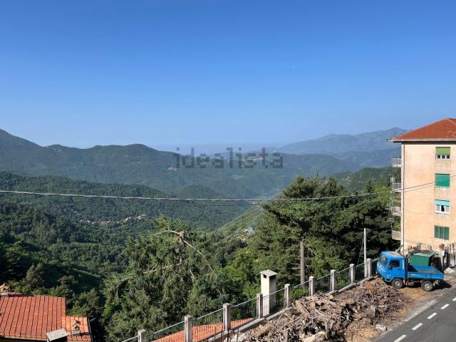 Appartamento in vendita a Bajardo, Liguria
