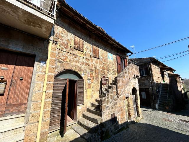 Appartamento in vendita a Barbarano Romano, Lazio
