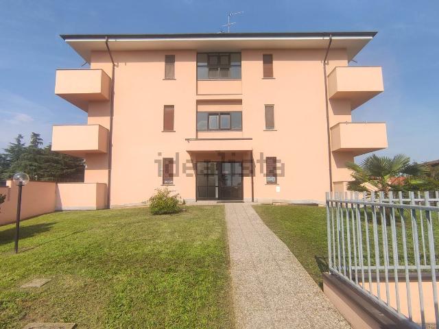 Appartamento in vendita a Turate, Lombardia