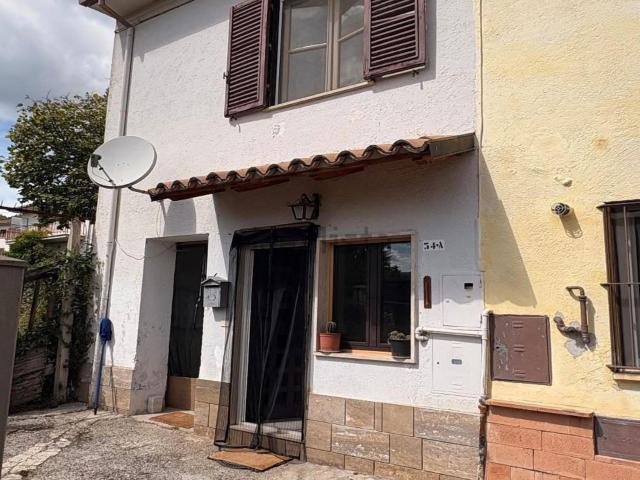 Appartamento in vendita a Pizzoli, Abruzzo