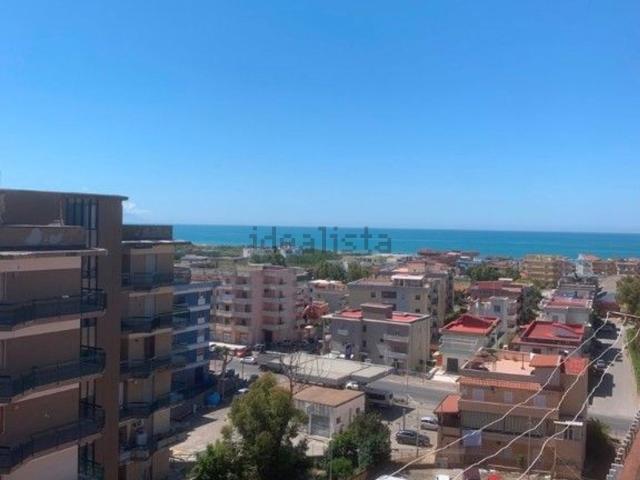 Appartamento in vendita a Mondragone, Campania