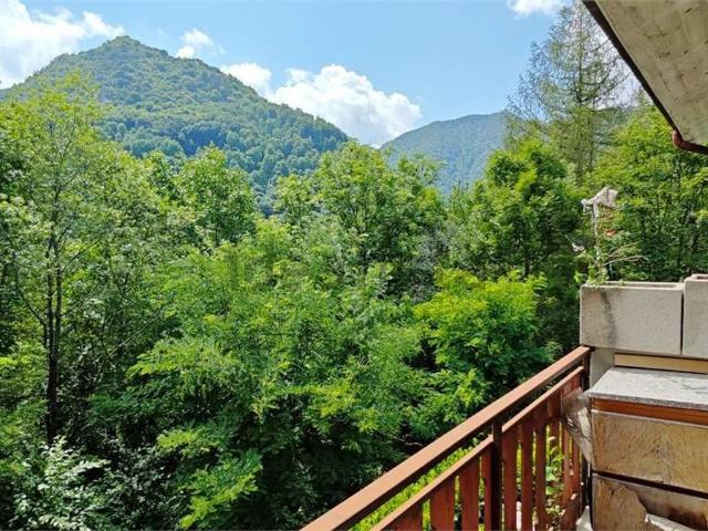 Appartamento in vendita a Moggio, Lombardia