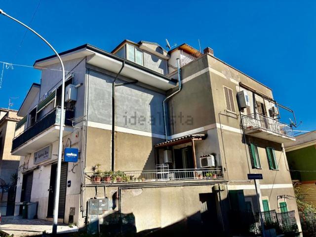 Appartamento in vendita a Guidonia Montecelio, Roma Capitale