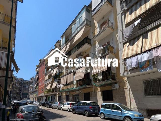 Appartamento in vendita a Municipalità 7, Miano