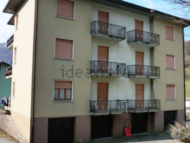 Appartamento in vendita a Comunità Montana della Valle Brembana, Serina