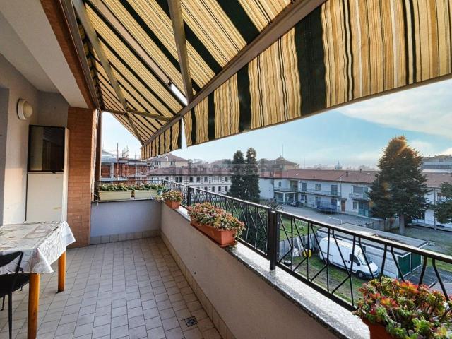 Appartamento in vendita a Valera, Varedo