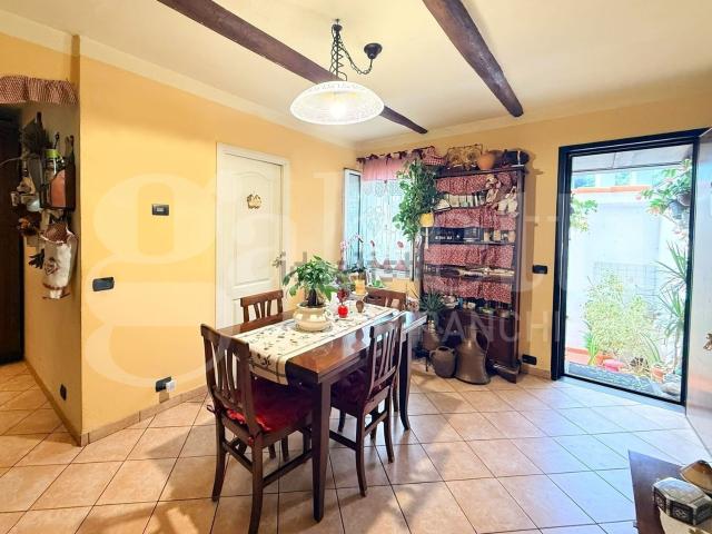 Appartamento in vendita a Oliveto, Imperia