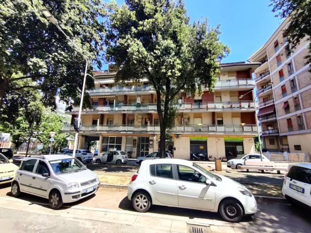 Appartamento in vendita a Porta Maggiore, Marche