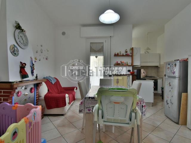 Appartamento in vendita a Tolentino, Macerata