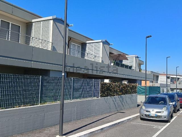 Appartamento in vendita a Casale Prima Porta, Roma Capitale