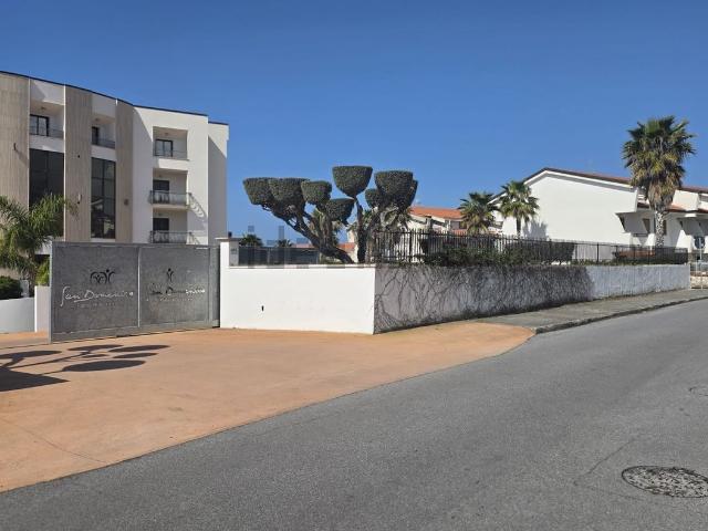 Appartamento in vendita a La Petrosa, Calabria